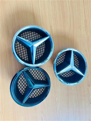 Brand New Mercedes Benz W204 Normal Grille Badge/Emblem