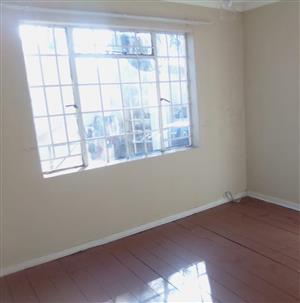 Outside room to rent in Kensington, Johannesburg