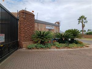 Townhouse For Sale in Bartlett