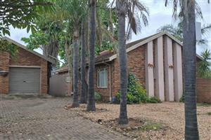 House For Sale in Bendor