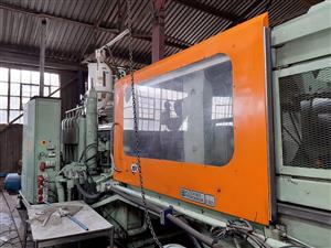 Injection moulding Machine 