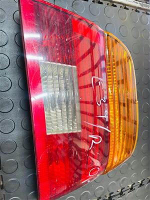 Left/Right Side Tail Lamp FOR BMW 5 Series E39 530i 520i 528I 540i 2000 2001 2002 2003