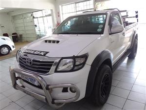 2014 white Toyota Hilux Raider single cab mileage 3.0 D4-D code 2  