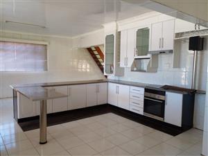 Charming 3-Bedroom Family Home in a Safe, Friendly Neighborhood!