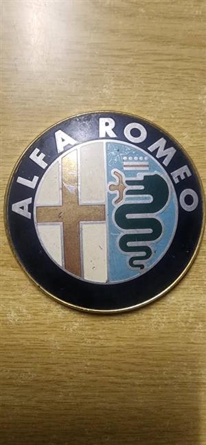 Alfa Romeo  Sud / Sprint / 33 Grill Badge