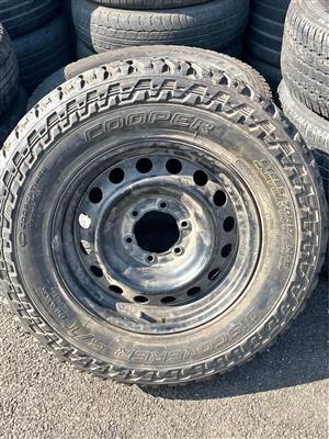 Toyota Hilux 17” Steel Rim (With Used Tyre)