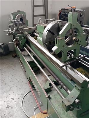URPE 2000mm Lathe – 420mm Swing, 40mm Bore | Chucks, Steadies & QC Toolpost
