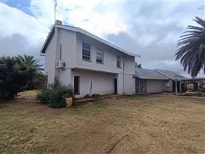 House For Sale in Universitas