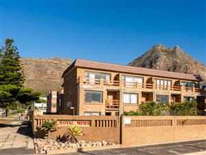 Apartment For Sale in Muizenberg Central