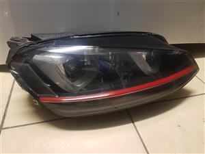 GOLF 7 GTI RIGHT SIDE HEADLIGHT FOR SALE