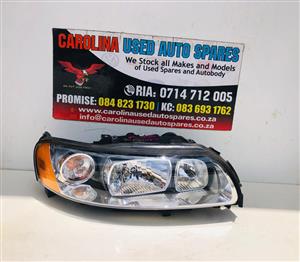 Volvo V70 S60 right side headlight (2005-2009)