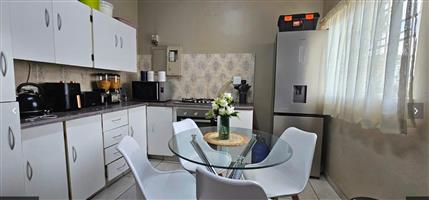 House For Sale in Klipriviersberg Estate