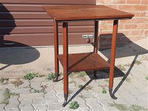 Square two-tier oak side table.