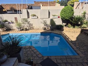 Secure, Stylish & Set in a Highly Desirable Area