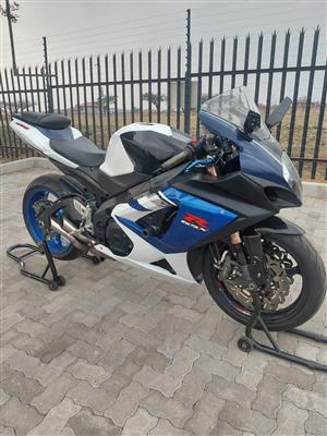 Suzuki GSXR 1000-K8