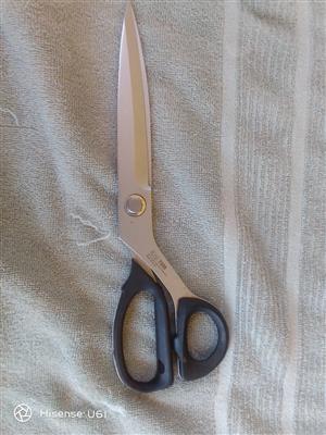 Kai 7300 scissor