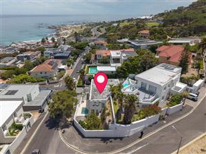 House For Sale in Camps Bay