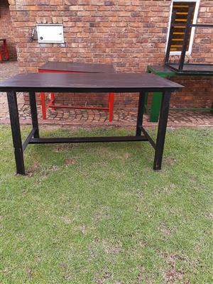 Work Bench has a 10mm thick top.