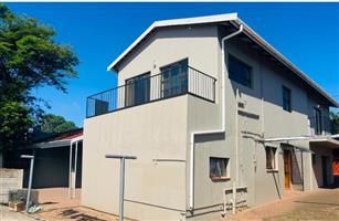 Garden Cottage Rental Monthly in Glen Hills