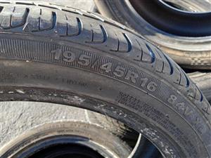195/45R16 R550 each in very good Condition 