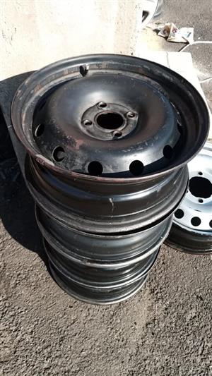 15" Nissan Np 200 steel rims (4x100pcd) to use for spare