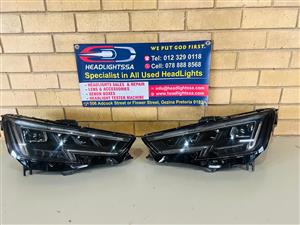 Audi A4 B9 S4 RS4 Matrix left and right side xenon headlights (shadow)