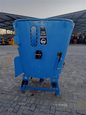 FEED MIXER VOER MENGER