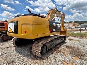 2019 CAT 330D2L excavator (33Ton) refurbished