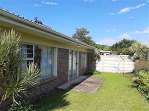 Neat 3 Bedroom Town House in secure complex!