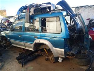 Mitsubishi Pajero blue Stripping for parts