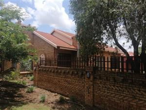4 BEDROOM HOUSE FOR SALE IN AERORAND