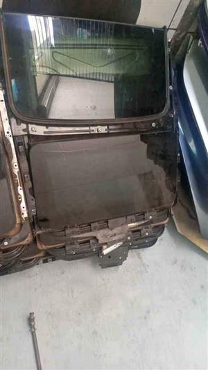 Bmw sunroof  For the following  F30 F20 E90 E70 E63 E53 E39 E87 And many more
