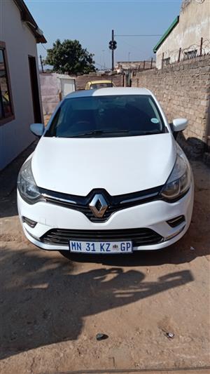 RENAULT CLIO IV