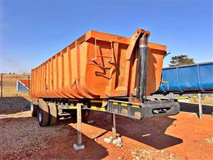 2005 - TOP TRAILER SLOPPER BACK TIPPER TRAILER - FEW LEFT