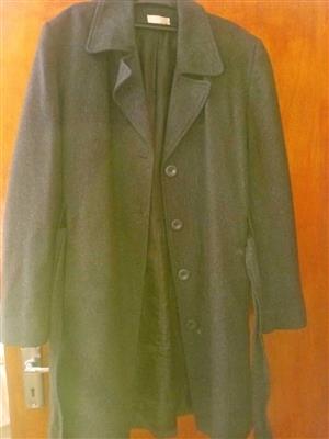 Coat charcoal grey belted wool-blend 2 pockets & lapel Size 16 Woolworths Coat length 90cm