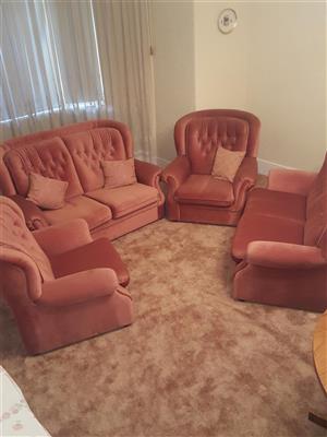 Luxury lounge suite, 2 single armchairs and 2 double sofa