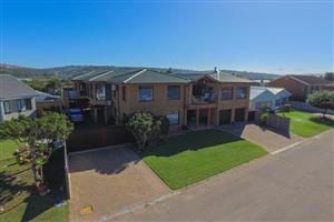 House For Sale in Bayview