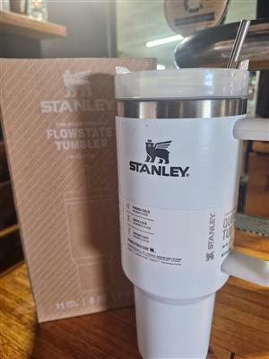 Stanley cups  Colour's available(pink, purple, white, cream