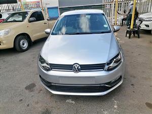 2017 Volkswagen polo TSI 1.2 Comfortline Automatic with a Service book