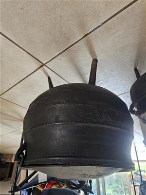 No 10 Potjiekos potjie for sale