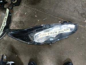 Ford Fiesta 2014 Right Headlight