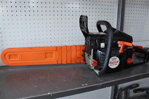 STRAMM MT-CS4500 2 STROKE PETROL CHAIN SAW W/COVER(S067189A)