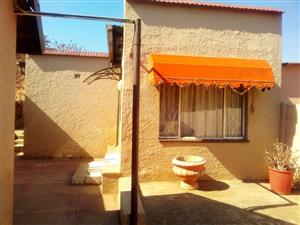 Apartment Rental Monthly in RHODESFIELD EXT 1