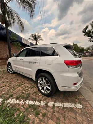 2016 Jeep Grand Cherokee 3.0 Summit Automatic Diesel – Breaking for Parts