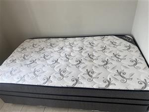 3/4 One piece foam bed.
