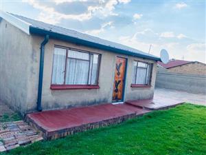 House For Sale in Tsakane