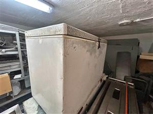 Defy Deep Freezer For Sale - Durban North, KZN