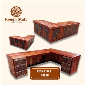 Office desk 2.5x2 / Lesenaar 2.5 by 2. R8800