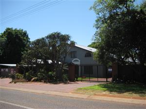 Expansive Family Home Close to Primary School