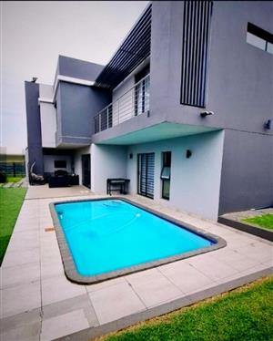 House For Sale in Glen Marais